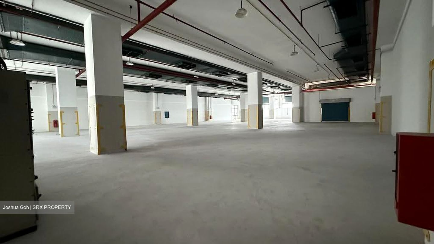 Pandan Crescent (D5), Warehouse #627566511